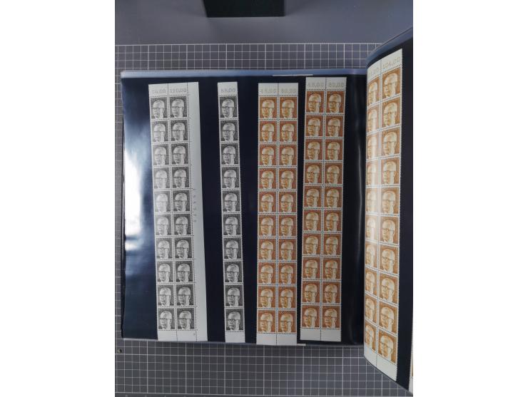 1960/75. postfrische Bogenteile der Dauerserien ab Bedeutende Deutsche, dabei Formnummern und Berlin mit u.a. Mi.-Nr. 246-49 