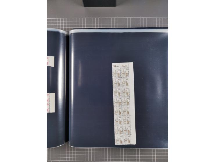 1960/75. postfrische Bogenteile der Dauerserien ab Bedeutende Deutsche, dabei Formnummern und Berlin mit u.a. Mi.-Nr. 246-49 