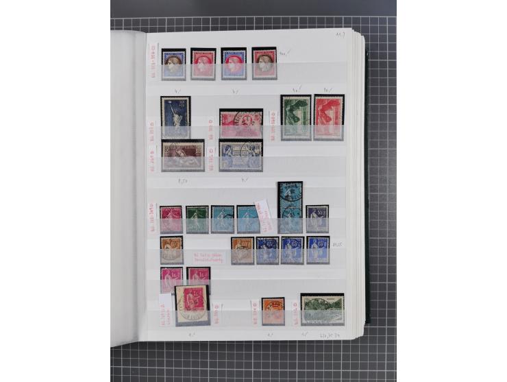 1800/1980(ca.), reichhaltige gestempelte Partie mit Marken und vielen Briefen (meist bis 1900) in 7 Steckbüchern und 2 Ordner