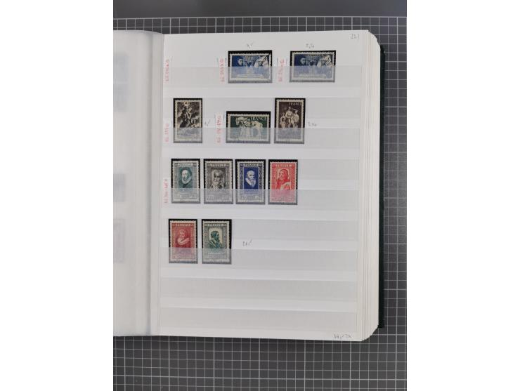 1800/1980(ca.), reichhaltige gestempelte Partie mit Marken und vielen Briefen (meist bis 1900) in 7 Steckbüchern und 2 Ordner