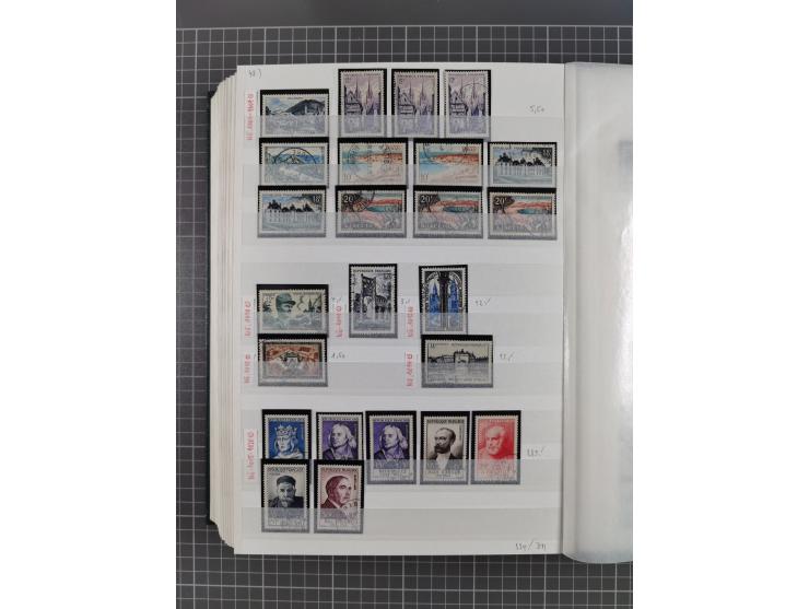 1800/1980(ca.), reichhaltige gestempelte Partie mit Marken und vielen Briefen (meist bis 1900) in 7 Steckbüchern und 2 Ordner