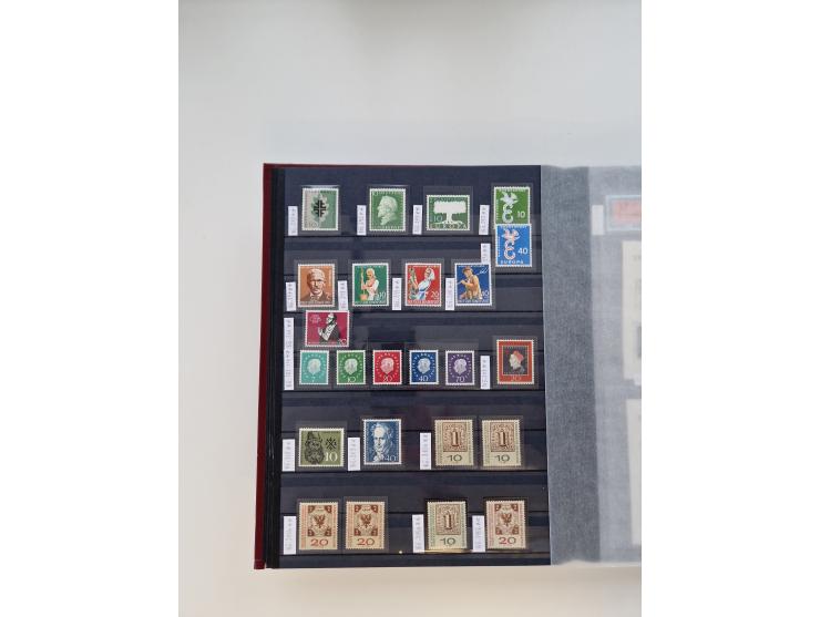 1920/2001, postfrischer, ungebrauchte und gestempelter Bestand in 8 großen Kartons, dabei Sammlungen Bund mit Posthorn, Berli