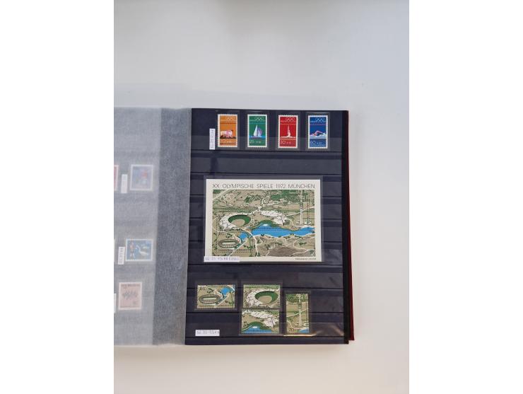 1920/2001, postfrischer, ungebrauchte und gestempelter Bestand in 8 großen Kartons, dabei Sammlungen Bund mit Posthorn, Berli