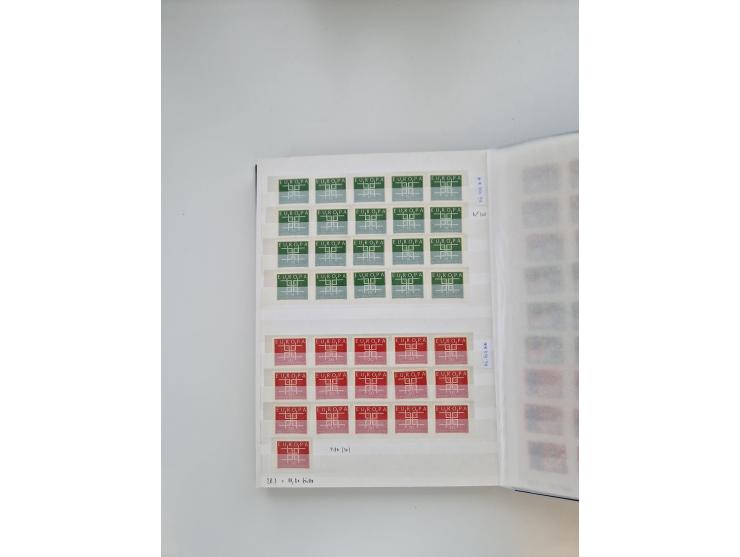 1920/2001, postfrischer, ungebrauchte und gestempelter Bestand in 8 großen Kartons, dabei Sammlungen Bund mit Posthorn, Berli