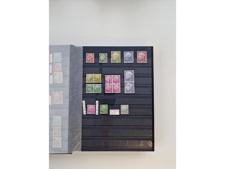 1920/2001, postfrischer, ungebrauchte und gestempelter Bestand in 8 großen Kartons, dabei Sammlungen Bund mit Posthorn, Berli