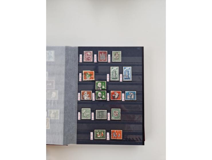 1920/2001, postfrischer, ungebrauchte und gestempelter Bestand in 8 großen Kartons, dabei Sammlungen Bund mit Posthorn, Berli