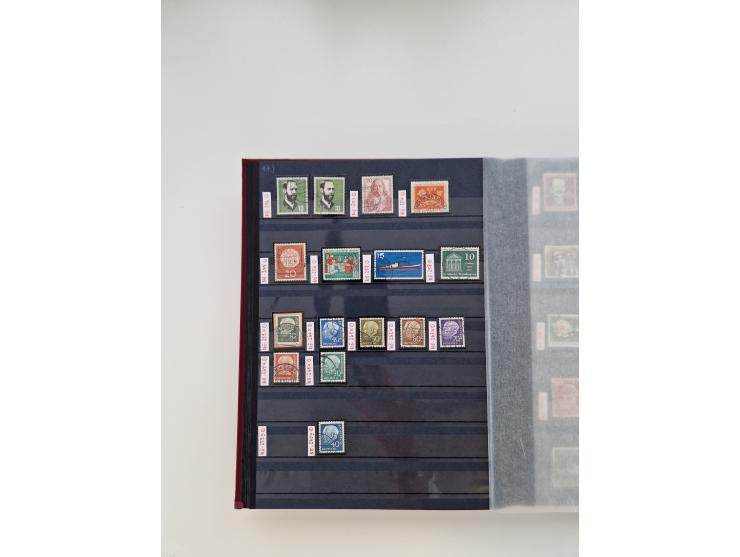 1920/2001, postfrischer, ungebrauchte und gestempelter Bestand in 8 großen Kartons, dabei Sammlungen Bund mit Posthorn, Berli