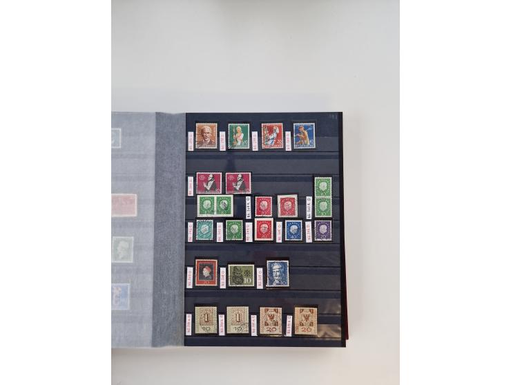 1920/2001, postfrischer, ungebrauchte und gestempelter Bestand in 8 großen Kartons, dabei Sammlungen Bund mit Posthorn, Berli