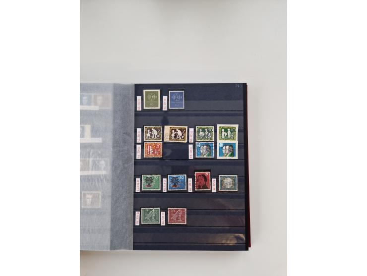 1920/2001, postfrischer, ungebrauchte und gestempelter Bestand in 8 großen Kartons, dabei Sammlungen Bund mit Posthorn, Berli