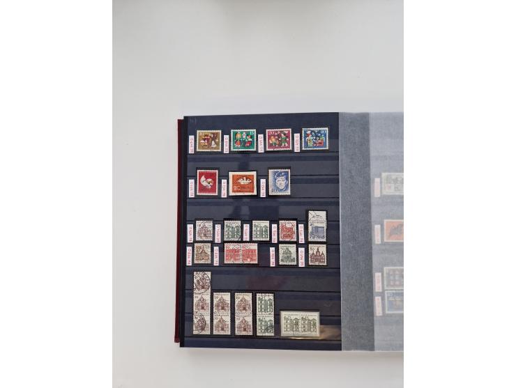 1920/2001, postfrischer, ungebrauchte und gestempelter Bestand in 8 großen Kartons, dabei Sammlungen Bund mit Posthorn, Berli