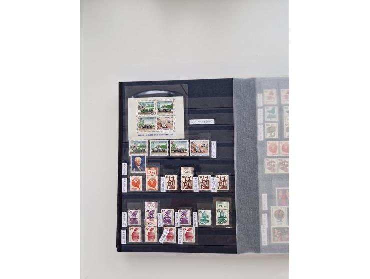 1920/2001, postfrischer, ungebrauchte und gestempelter Bestand in 8 großen Kartons, dabei Sammlungen Bund mit Posthorn, Berli