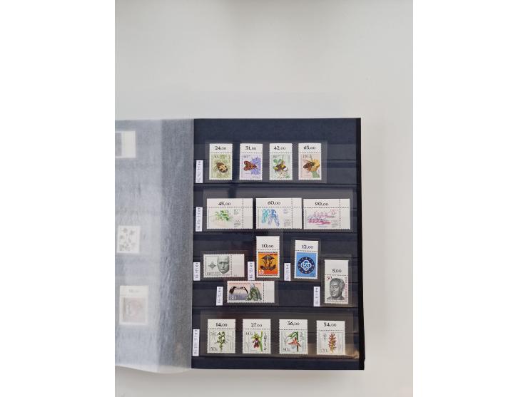 1920/2001, postfrischer, ungebrauchte und gestempelter Bestand in 8 großen Kartons, dabei Sammlungen Bund mit Posthorn, Berli