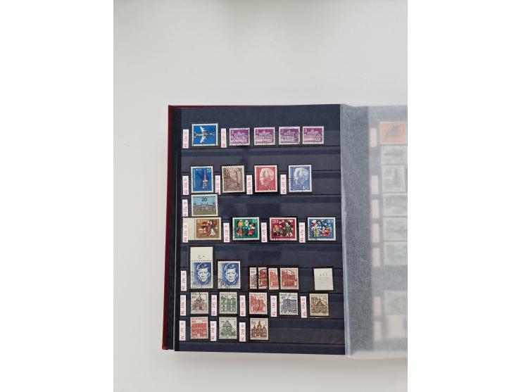 1920/2001, postfrischer, ungebrauchte und gestempelter Bestand in 8 großen Kartons, dabei Sammlungen Bund mit Posthorn, Berli