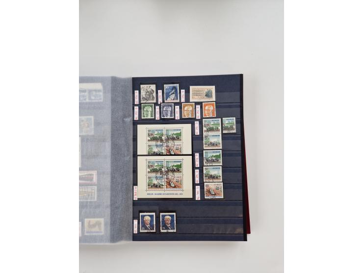 1920/2001, postfrischer, ungebrauchte und gestempelter Bestand in 8 großen Kartons, dabei Sammlungen Bund mit Posthorn, Berli