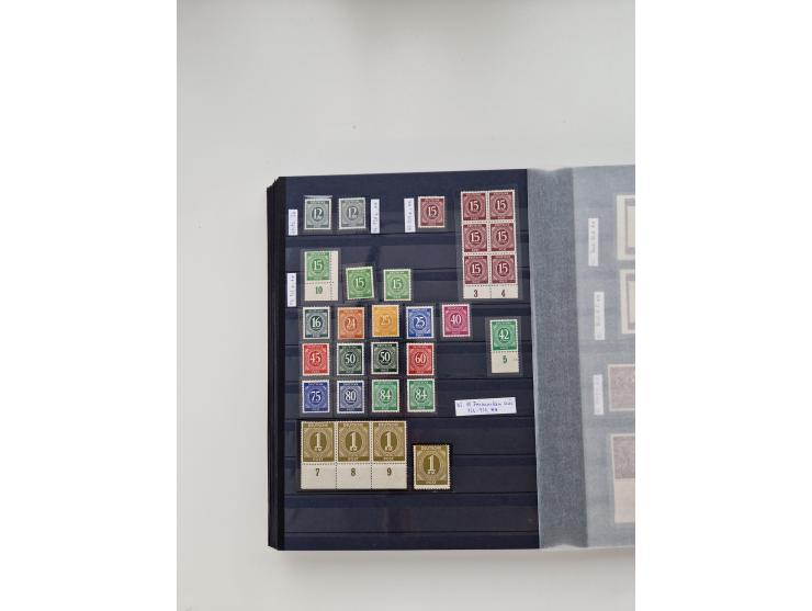 1920/2001, postfrischer, ungebrauchte und gestempelter Bestand in 8 großen Kartons, dabei Sammlungen Bund mit Posthorn, Berli