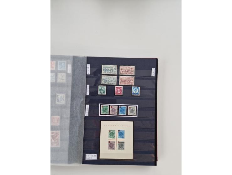 1920/2001, postfrischer, ungebrauchte und gestempelter Bestand in 8 großen Kartons, dabei Sammlungen Bund mit Posthorn, Berli