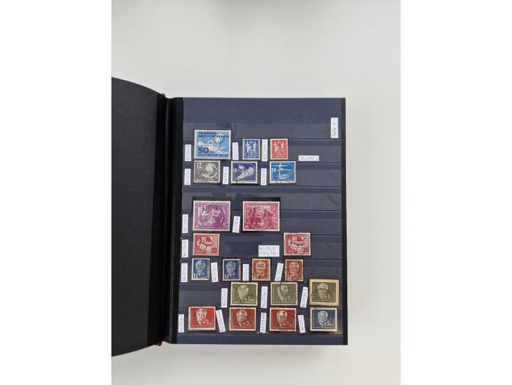 1920/2001, postfrischer, ungebrauchte und gestempelter Bestand in 8 großen Kartons, dabei Sammlungen Bund mit Posthorn, Berli