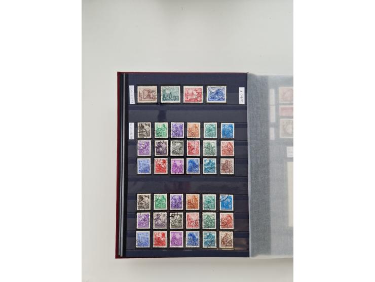 1920/2001, postfrischer, ungebrauchte und gestempelter Bestand in 8 großen Kartons, dabei Sammlungen Bund mit Posthorn, Berli