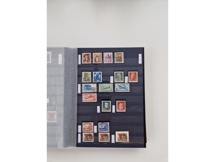 1920/2001, postfrischer, ungebrauchte und gestempelter Bestand in 8 großen Kartons, dabei Sammlungen Bund mit Posthorn, Berli