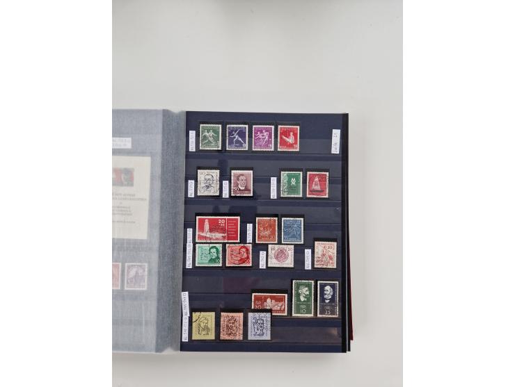 1920/2001, postfrischer, ungebrauchte und gestempelter Bestand in 8 großen Kartons, dabei Sammlungen Bund mit Posthorn, Berli