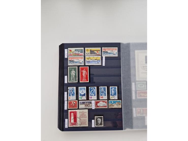 1920/2001, postfrischer, ungebrauchte und gestempelter Bestand in 8 großen Kartons, dabei Sammlungen Bund mit Posthorn, Berli