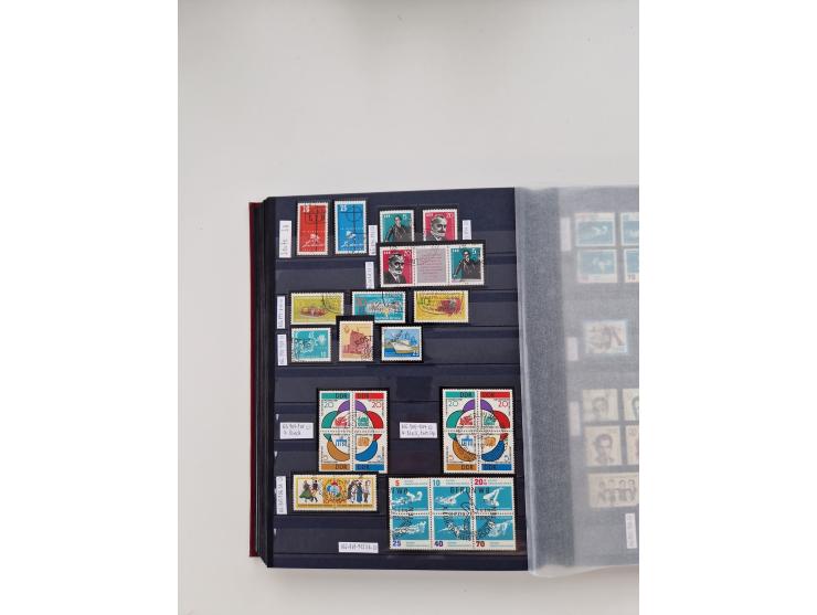 1920/2001, postfrischer, ungebrauchte und gestempelter Bestand in 8 großen Kartons, dabei Sammlungen Bund mit Posthorn, Berli