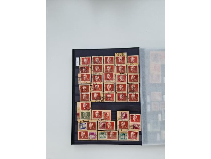 1920/2001, postfrischer, ungebrauchte und gestempelter Bestand in 8 großen Kartons, dabei Sammlungen Bund mit Posthorn, Berli