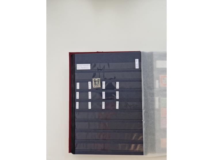 1920/2001, postfrischer, ungebrauchte und gestempelter Bestand in 8 großen Kartons, dabei Sammlungen Bund mit Posthorn, Berli