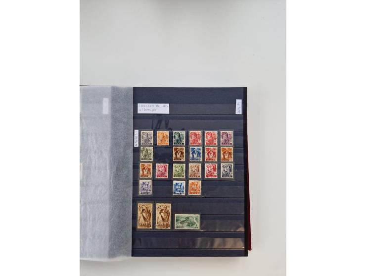 1920/2001, postfrischer, ungebrauchte und gestempelter Bestand in 8 großen Kartons, dabei Sammlungen Bund mit Posthorn, Berli