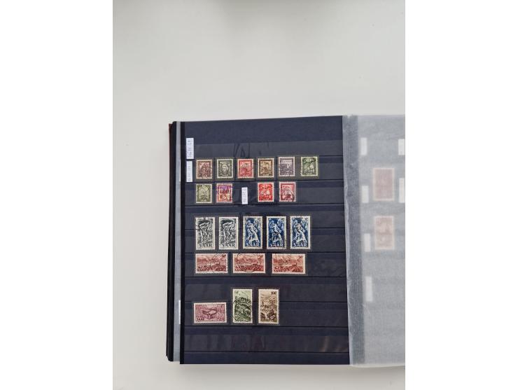 1920/2001, postfrischer, ungebrauchte und gestempelter Bestand in 8 großen Kartons, dabei Sammlungen Bund mit Posthorn, Berli