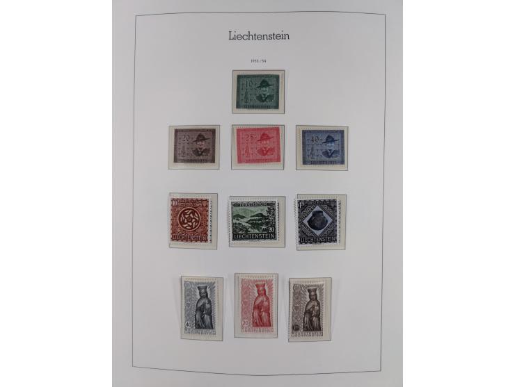 1945/97, postfrische und ganz wenig ungebrauchte Sammlungen, in den Hauptnummern komplett