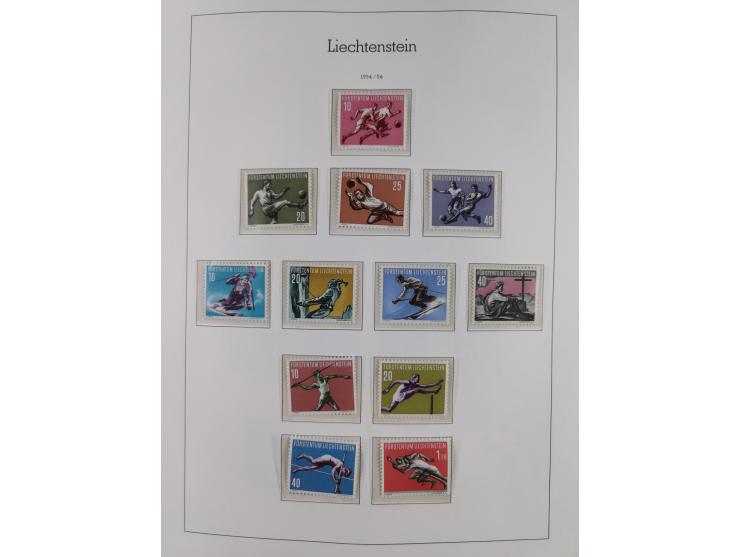 1945/97, postfrische und ganz wenig ungebrauchte Sammlungen, in den Hauptnummern komplett