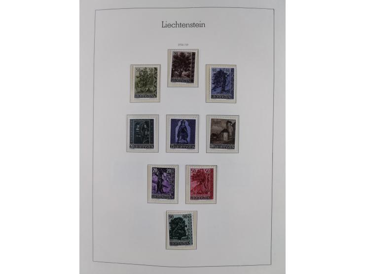 1945/97, postfrische und ganz wenig ungebrauchte Sammlungen, in den Hauptnummern komplett