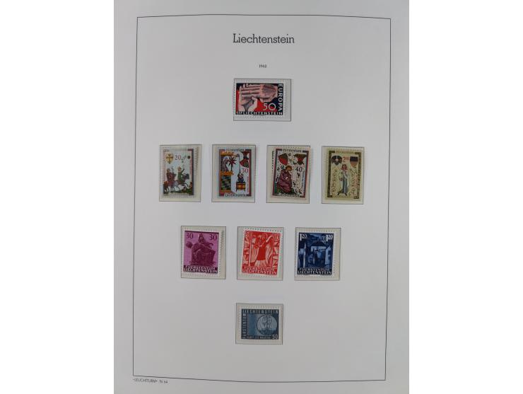 1945/97, postfrische und ganz wenig ungebrauchte Sammlungen, in den Hauptnummern komplett