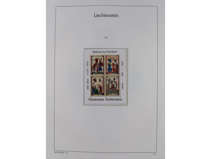 1945/97, postfrische und ganz wenig ungebrauchte Sammlungen, in den Hauptnummern komplett