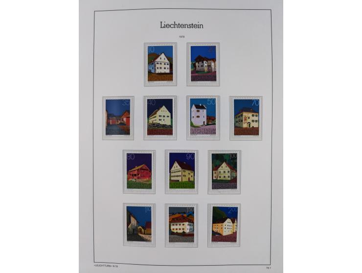 1945/97, postfrische und ganz wenig ungebrauchte Sammlungen, in den Hauptnummern komplett