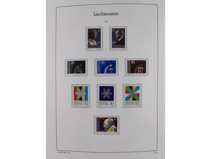 1945/97, postfrische und ganz wenig ungebrauchte Sammlungen, in den Hauptnummern komplett