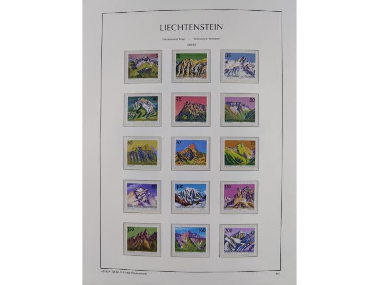 1945/97, postfrische und ganz wenig ungebrauchte Sammlungen, in den Hauptnummern komplett