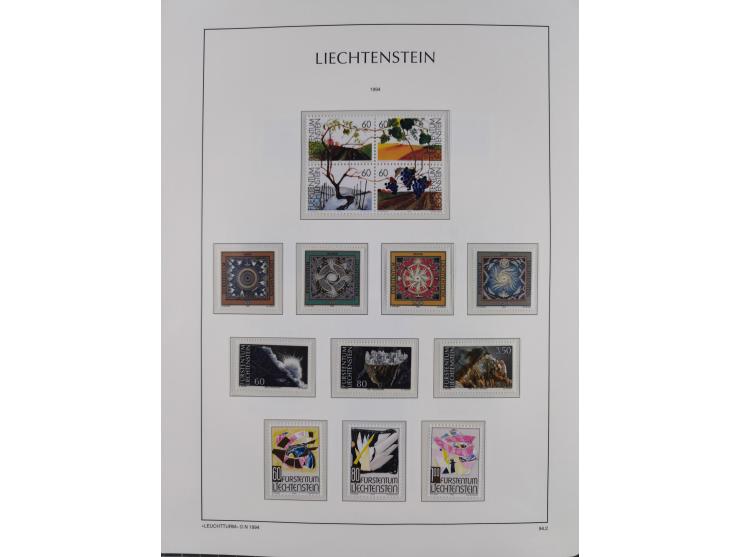 1945/97, postfrische und ganz wenig ungebrauchte Sammlungen, in den Hauptnummern komplett