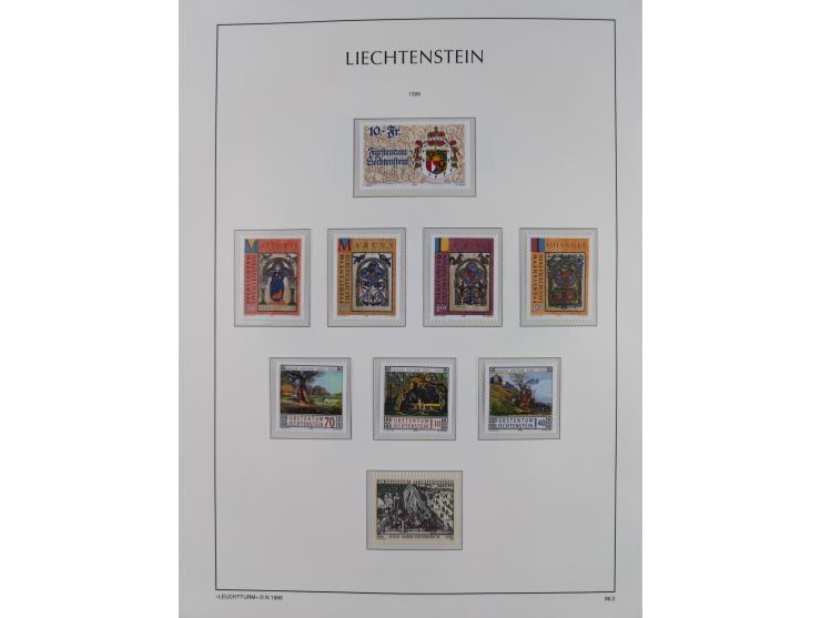 1945/97, postfrische und ganz wenig ungebrauchte Sammlungen, in den Hauptnummern komplett