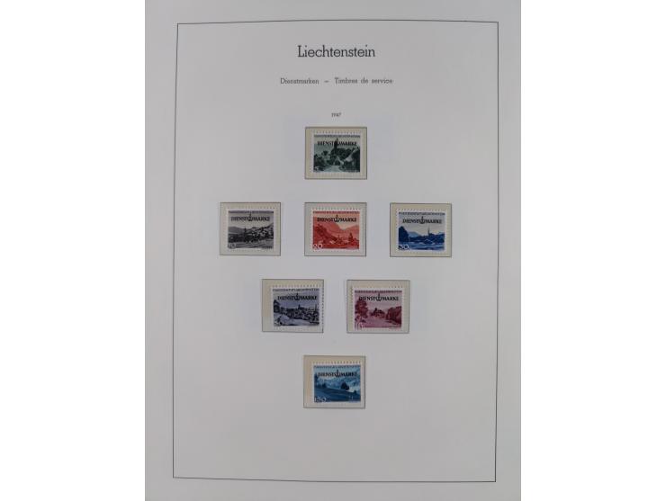 1945/97, postfrische und ganz wenig ungebrauchte Sammlungen, in den Hauptnummern komplett