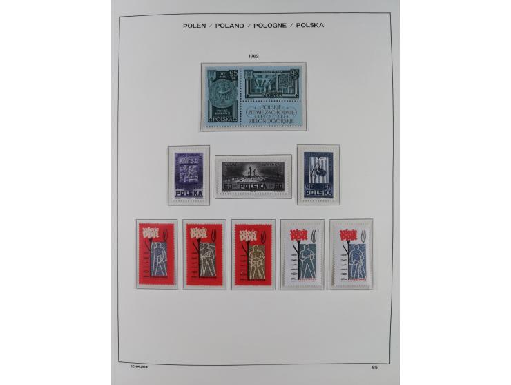 1918/69, mint never hinged and unused collection with souvenir sheets, a few multiples and some better sets throughout, fairl