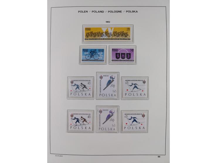 1918/69, mint never hinged and unused collection with souvenir sheets, a few multiples and some better sets throughout, fairl