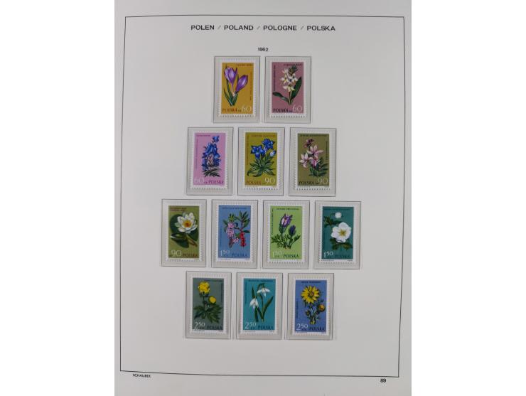 1918/69, mint never hinged and unused collection with souvenir sheets, a few multiples and some better sets throughout, fairl