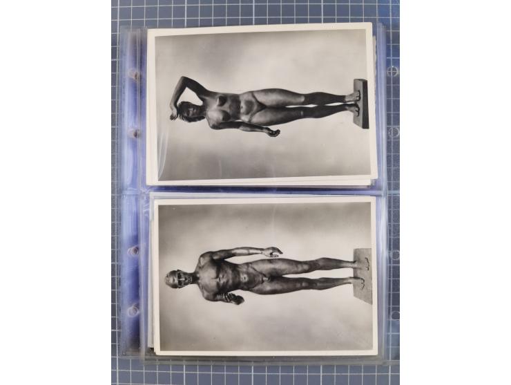 1933/45, Propaganda, Album mit 332 Propagandakarten: 275 Ansichtskarten mit etlichen besseren Stücken (1 Repro), 12 Gedenkblä