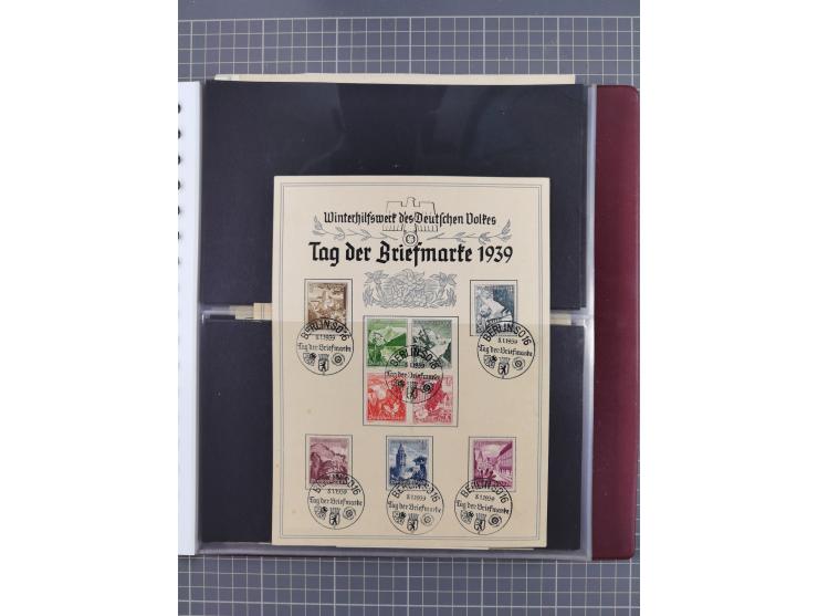 1933/45, Propaganda Album mit 52 Gedenkblättern, mit vielen besseren und großformatigen Stücken, insgesamt gute Erhaltung (4 