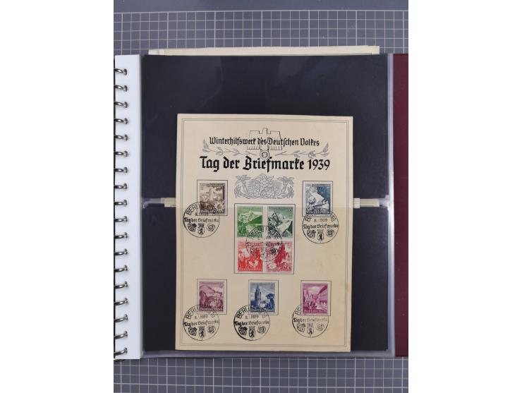 1933/45, Propaganda Album mit 52 Gedenkblättern, mit vielen besseren und großformatigen Stücken, insgesamt gute Erhaltung (4 