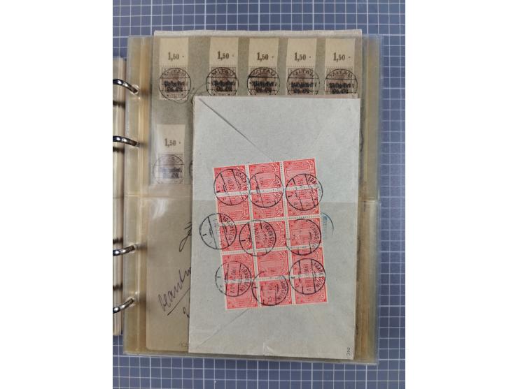 1903/80, &nbsp;Album mit 128 Mehrfachfrankaturen mit mindestens vier Marken, meistens aber mit mehr Marken (48 St. Ausland) d