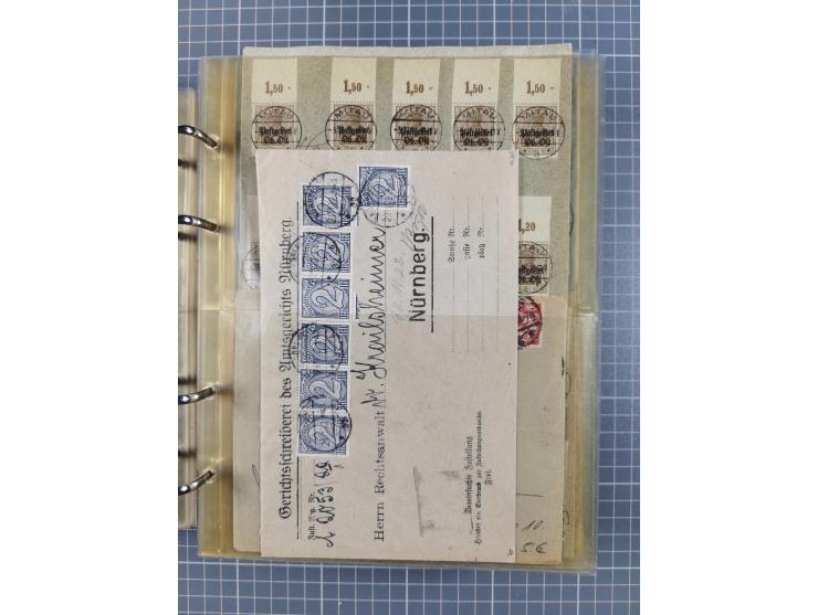 1903/80, &nbsp;Album mit 128 Mehrfachfrankaturen mit mindestens vier Marken, meistens aber mit mehr Marken (48 St. Ausland) d