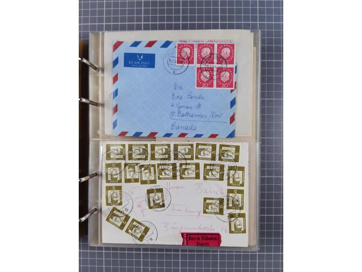 1903/80, &nbsp;Album mit 128 Mehrfachfrankaturen mit mindestens vier Marken, meistens aber mit mehr Marken (48 St. Ausland) d